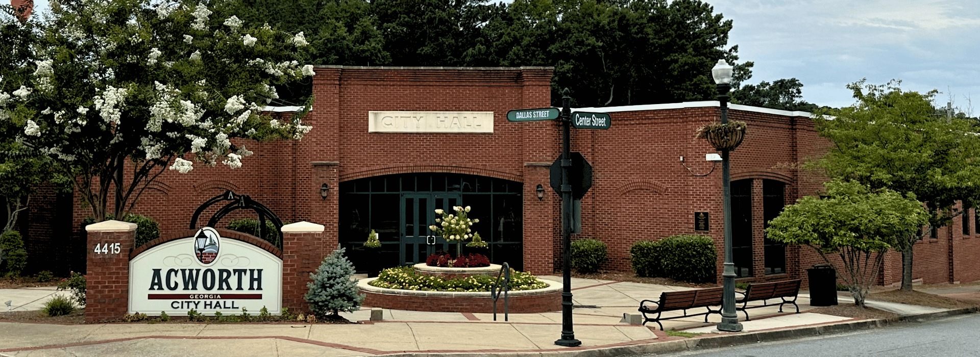 Image Acworth City Hall