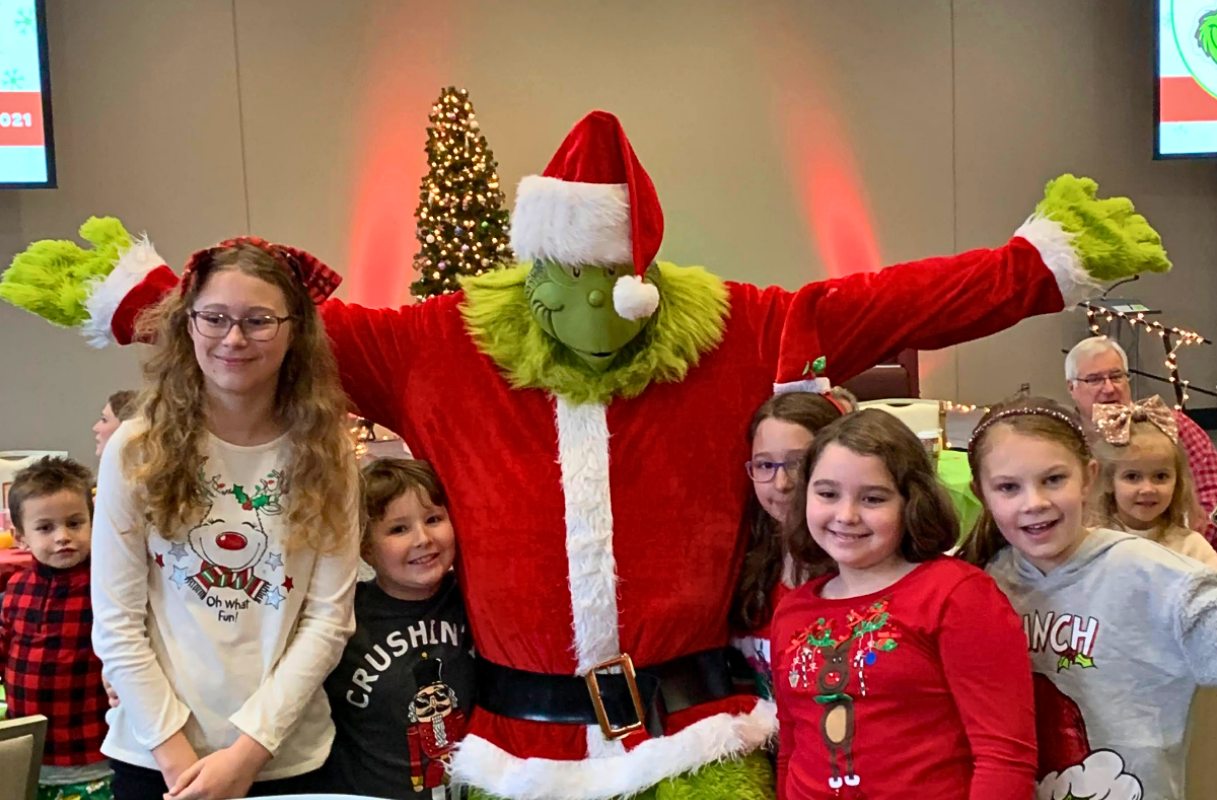 Image Acworth Breakfast with the Grinch